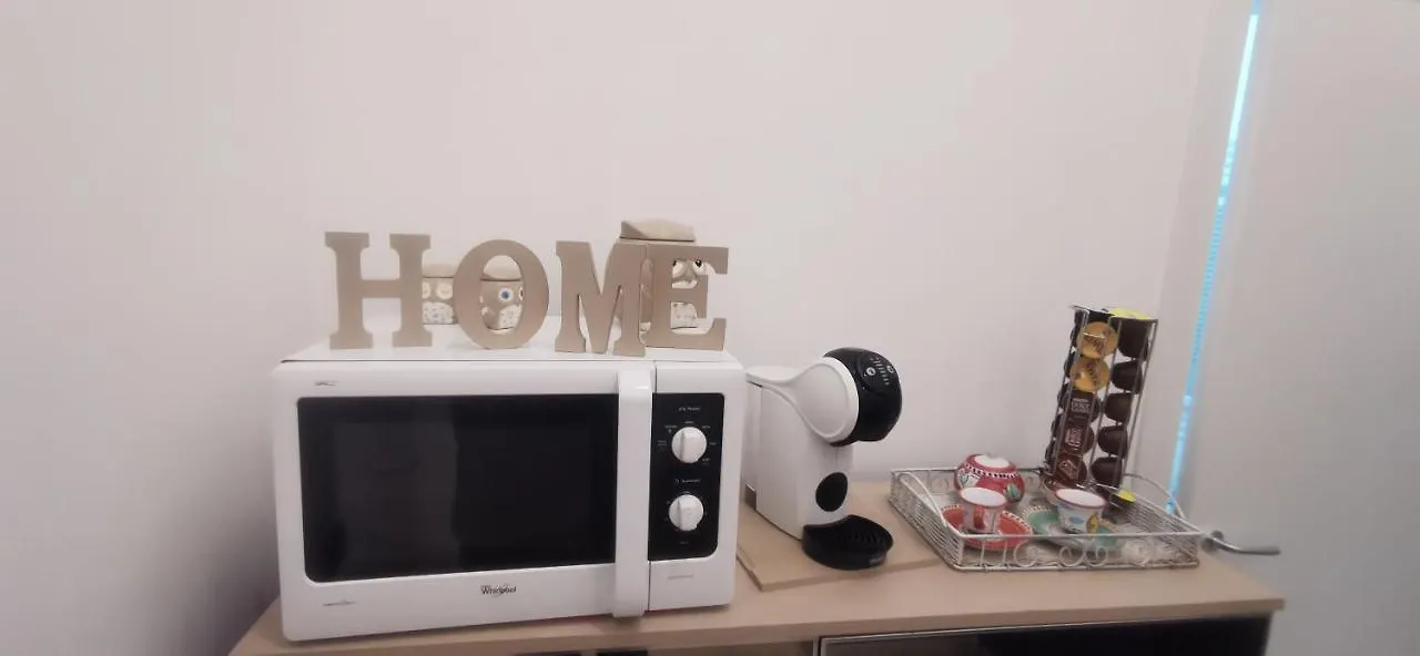 Real Family House Appartamento Napoli Italia